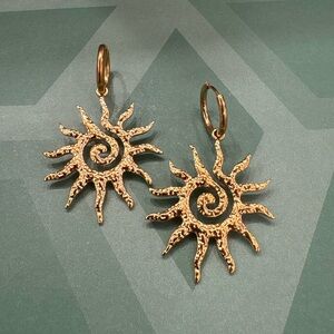 Gold Sunburst Earrings